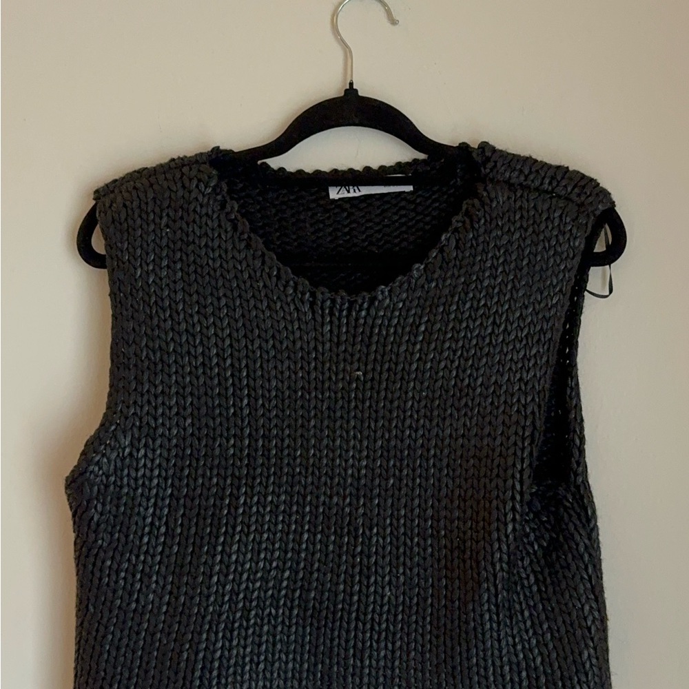 Zara Black Knit Sleeveless Top